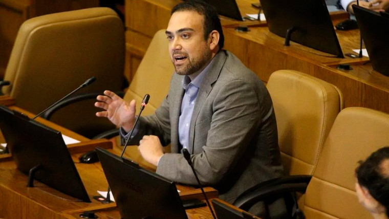 Senador chileno propone ley para regular la promoción de casas de apuestas en medios digitales