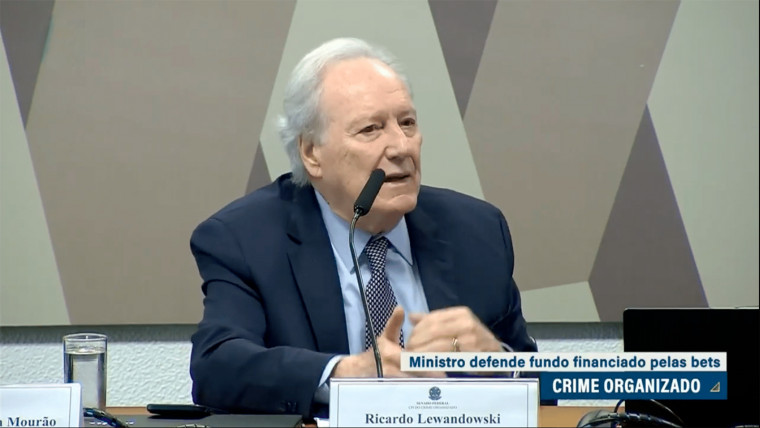 Lewandowski elogia fundo financiado por taxação das bets para combater facções criminosas