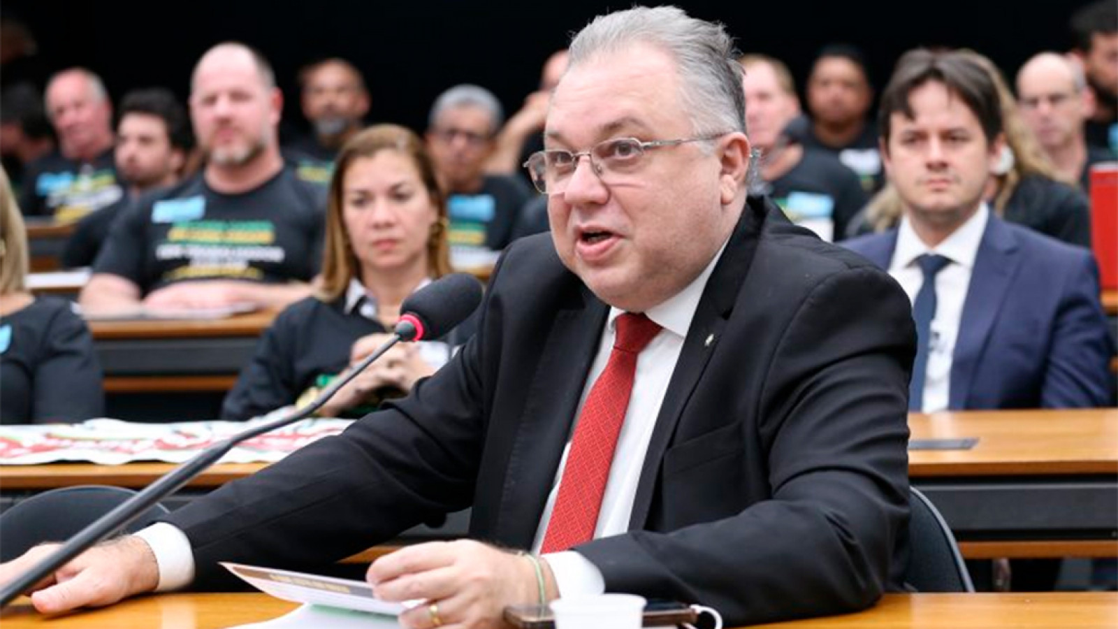 Comissão avança contra jogos ilegais e crimes digitais ao aprovar bloqueio de pagamentos suspeitos