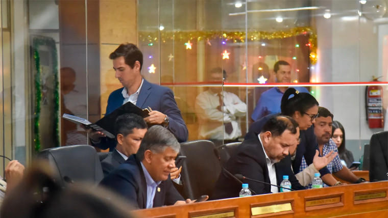 Paraguay: fuerte debate entre concejales por omisión del canon a máquinas de juegos de azar