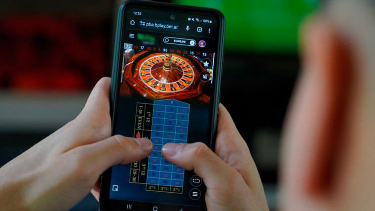 San Rafael contra la ludopatía: bloquean plataformas de apuestas online en espacios municipales