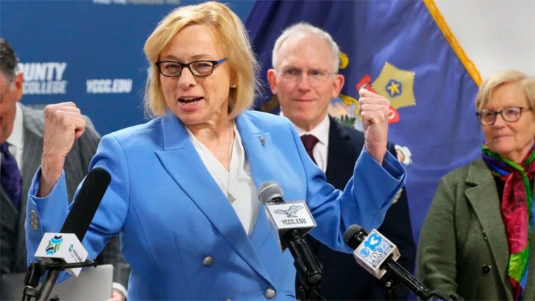 Maine iGaming Bill Nears Decision as Gambling Control Board Urges Governor Veto