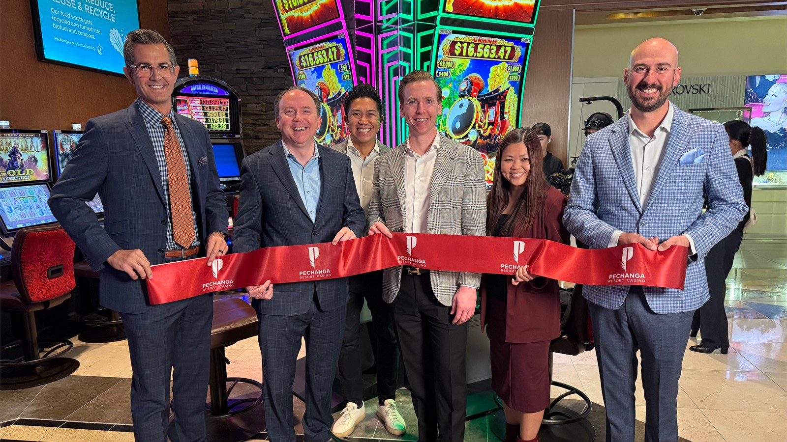 Pechanga Resort Casino alberga el estreno mundial de la serie de slots Red Fortune Rail de Konami en el sur de California