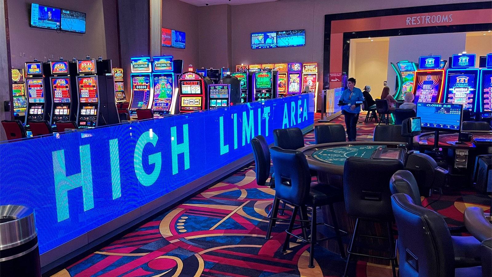 JCM Global Enhances Hollywood Casino Morgantown with CLEAR Digital Displays