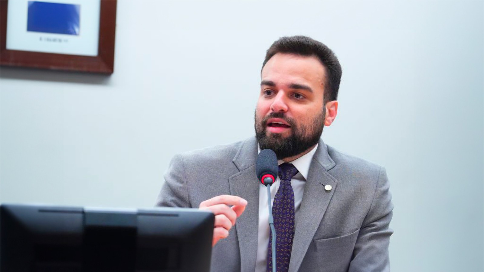 Comissão do Esporte avança na inclusão de rodeios e turfe no mercado de apostas online