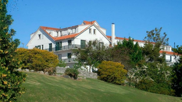 Uruguay avanzará en la licitación del Hotel Casino Carmelo en medio de un escenario crítico