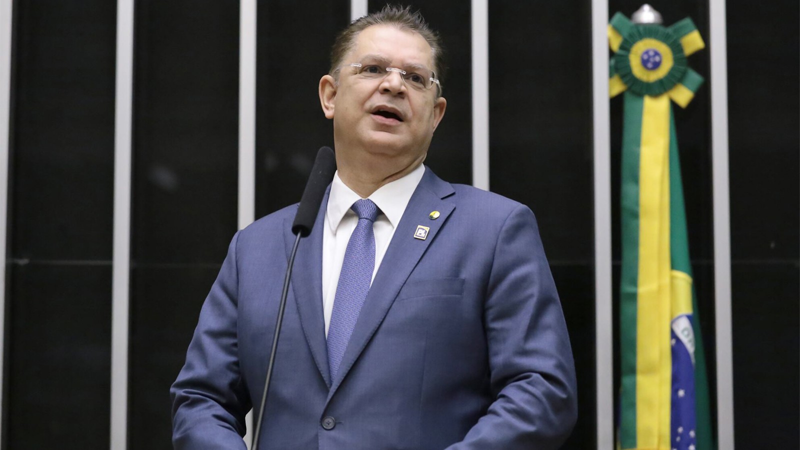 Líder do PL critica declarações de Lula sobre apostas esportivas e cobra coerência do governo