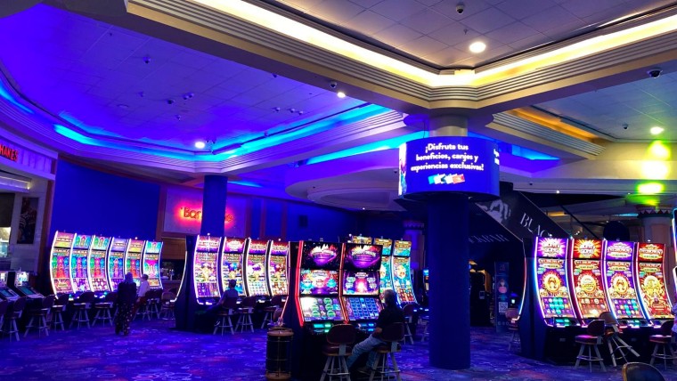 IGT Launches Award-Winning RISE55 Cabinet in Chile