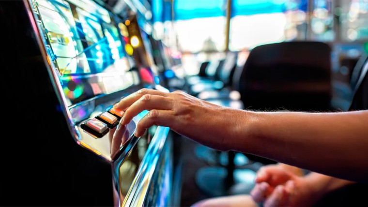 Illinois Senate to Weigh Bill Expanding Substance Use Act to Cover Gambling Disorders