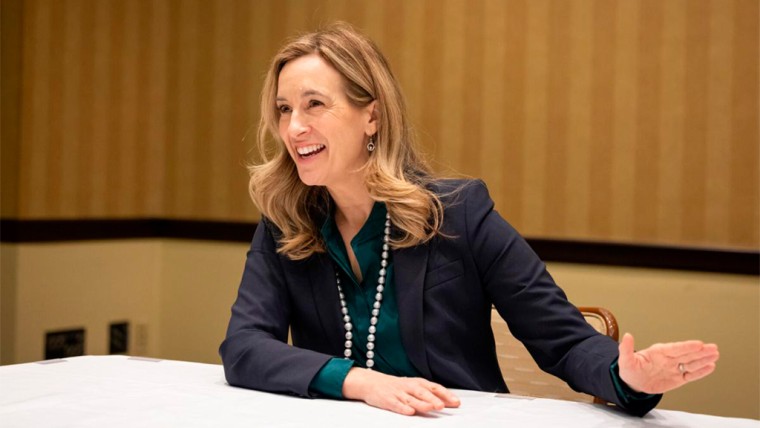 New Jersey Governor Urges Lawmakers To Tackle Atlantic City Casino Smoking Debate