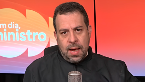 Guilherme Boulos defende proibição das bets e critica impacto das apostas