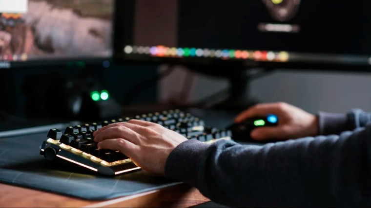 España abre expediente contra Polymarket y Kalshi y ordena bloquear sus webs