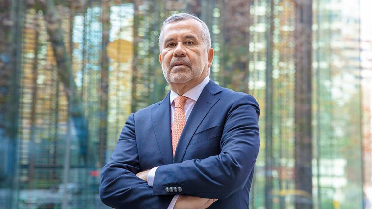 Polémica en Chile: Exsuperintendente cuestiona licitación de casinos