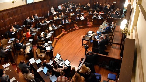 Mendoza avanza con la reforma del Instituto de Juegos y Casinos y la disolución del FTyC