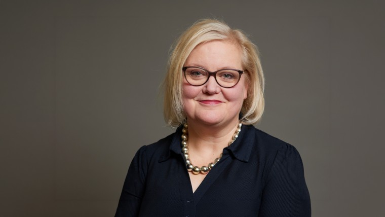 UK Minister Advocates Regulated Betting Growth Amid Affordability Issues