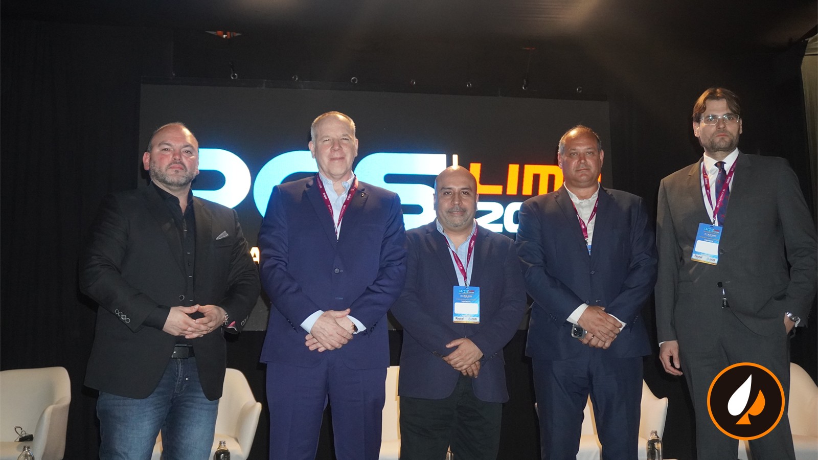 Expertos destacan la convergencia de casinos físicos y online en Perú en PGS 2026