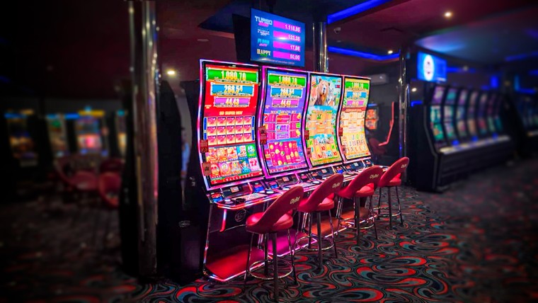 Importante instalación de gabinetes S 55 S ST de EGT en los casinos OlyBet de Croacia