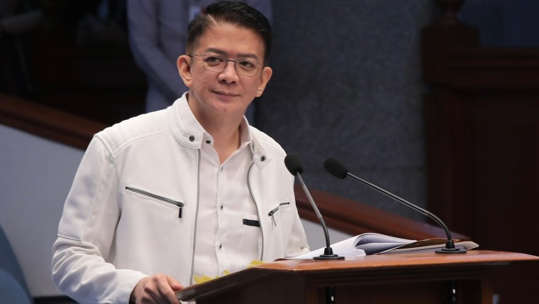 Senator pushes for ad ban on online gambling on all media platforms