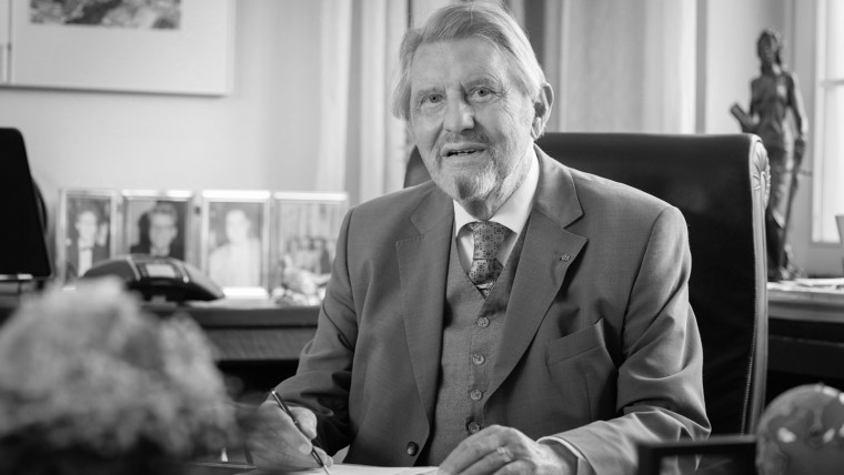 Homenaje a Paul Gauselmann: El visionario detrás de Merkur Group