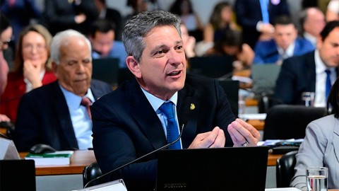CCJ retira bets da PEC da Segurança e adia votação final