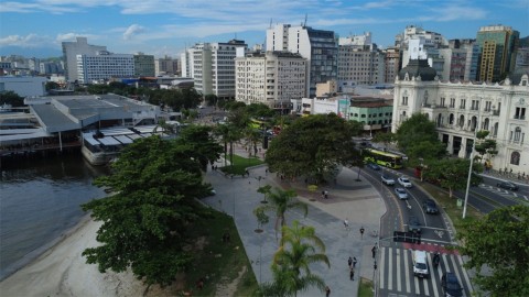 Niterói veta publicidade de bets em espaços públicos