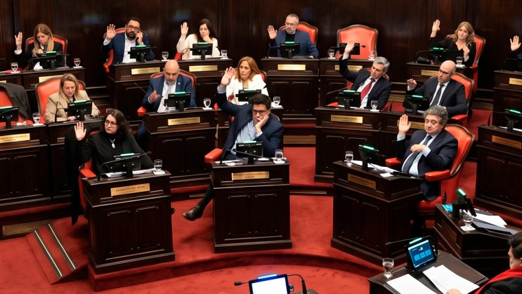 Casinos y bingos bonaerenses deberán pagar los sueldos a través del Banco Provincia