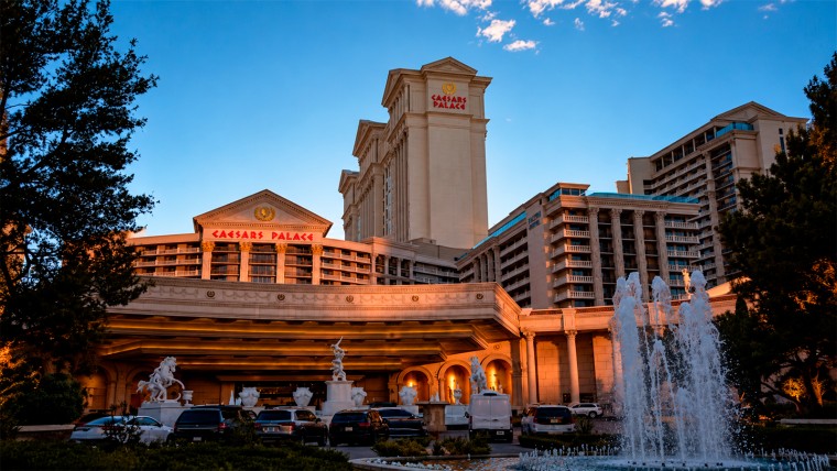 Los accionistas de Caesars dan luz verde a la fusión de 6 mil millones de dólares con Fertitta