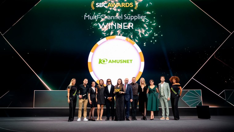 Amusnet gana el premio a Proveedor Multicanal en los SBC Awards  2026