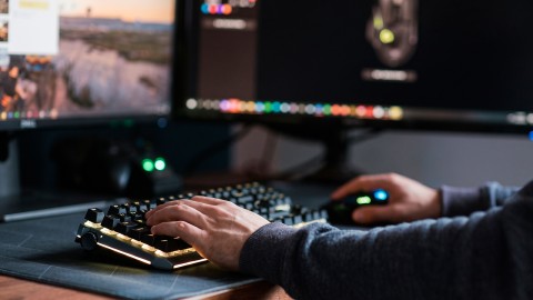 España fija límites globales para depósitos en el juego online