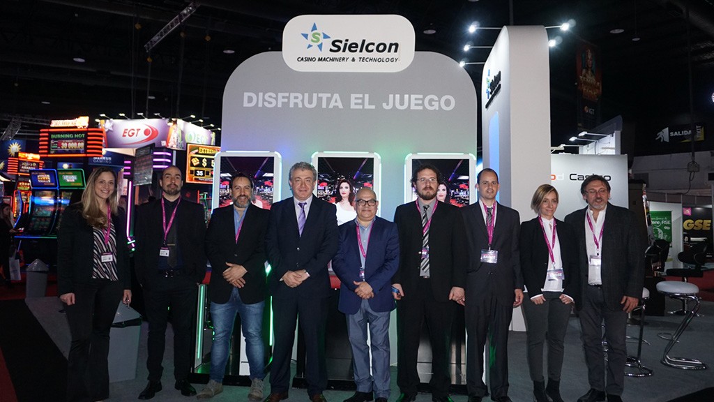 Sielcon exhibió su colección de productos en SAGSE Buenos Aires