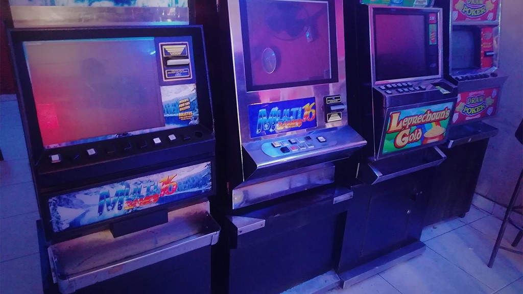 206 máquinas tragamonedas ilegales decomisadas y un bingo cerrado por falta de autorización para operar
