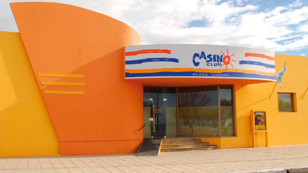 La Municipalidad de Rawson firma convenio para la reapertura del Casino de Playa Unión